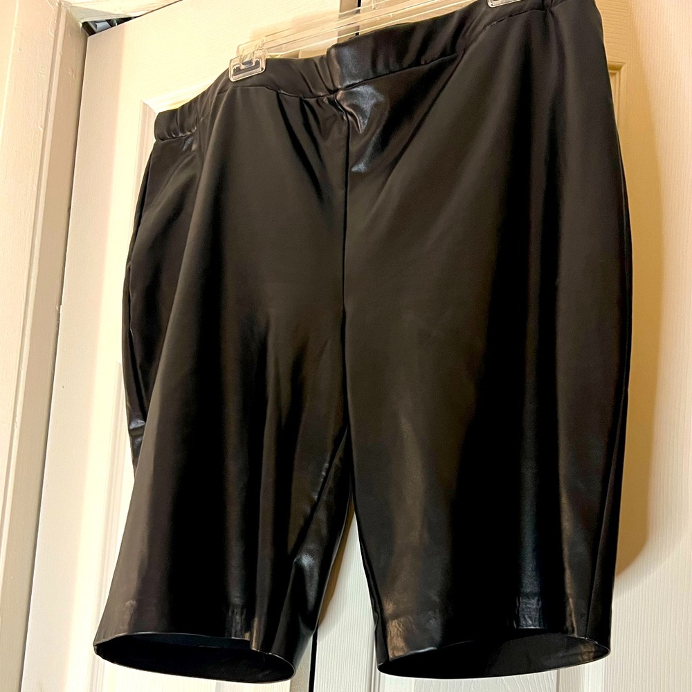 ELOQUII Black PVC biker shorts